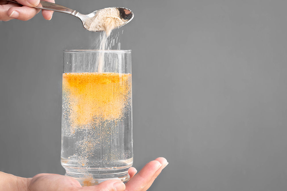 6 natural drinks that can help relieve constipation